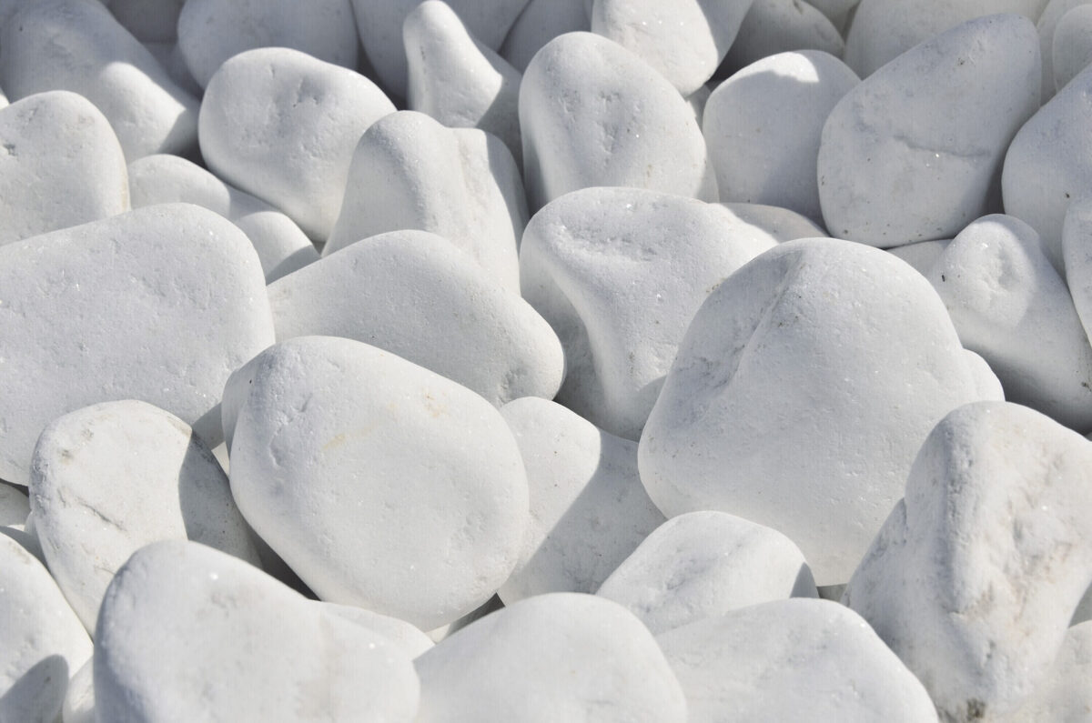 Dekoratīvie akmeņi Baltais Enģelis 60-100mm /20kg