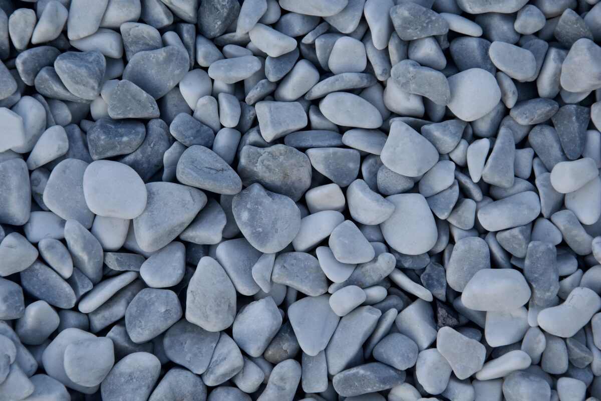 Dekoratīvie akmeņi Ice Blue 15-25mm, 20kg