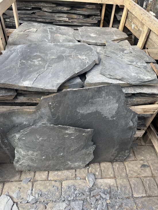 Akmens plāksnes Melnas 2-4cm